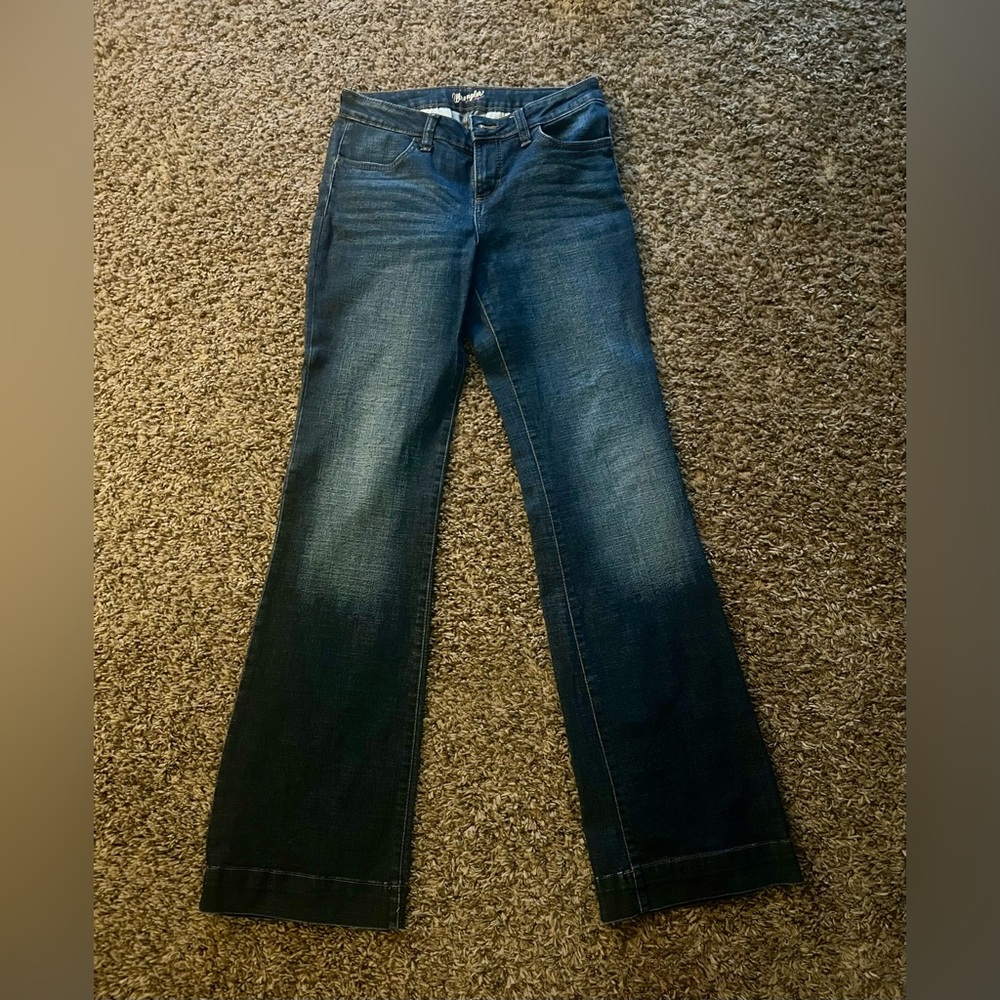 Wrangler Low-Rise Flare - Picture 2 of 2
